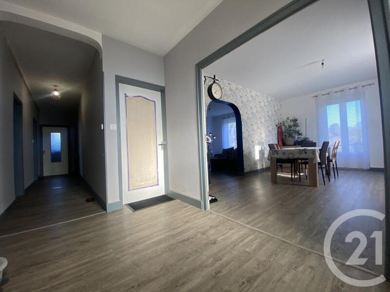 Maison - 98 m² - 4 pièces