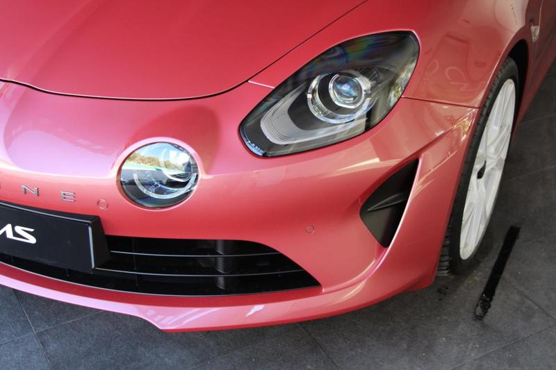 Alpine A110 1.8t 252 ch South Beach Edition 1 of 110