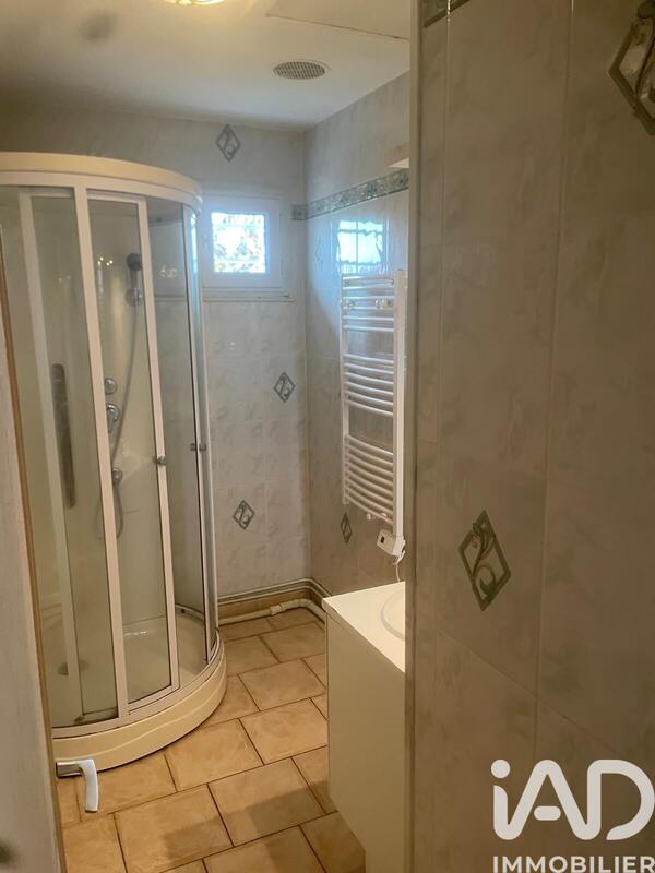 Maison - 96 m² - 5 pièces