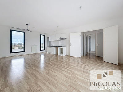 Appartement - 82 m² - 3 pièces