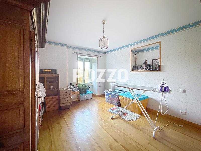 Maison - 190 m² - 6 pièces