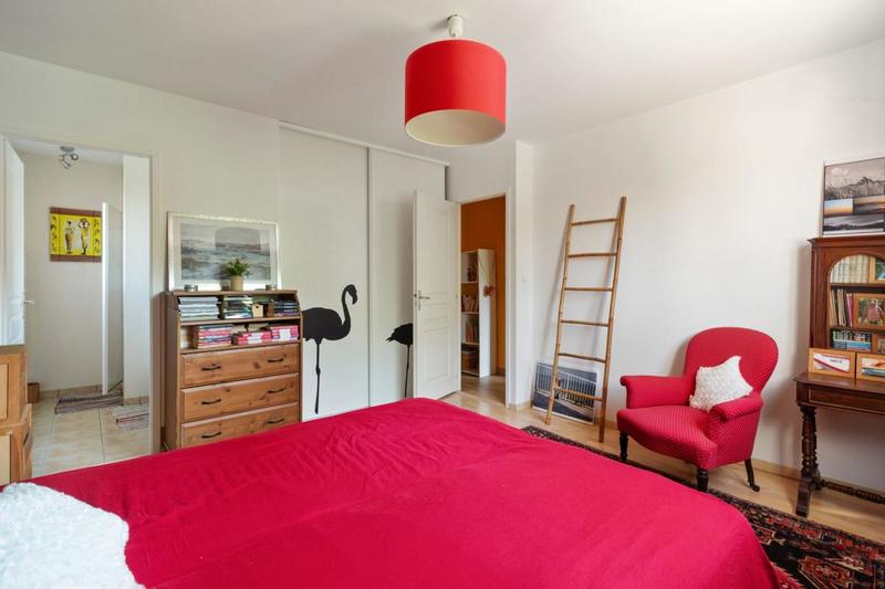 Maison - 224 m² - 7 pièces