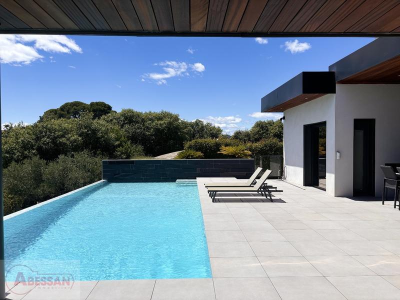 Maison contemporaine - 220 m² - 6 pièces