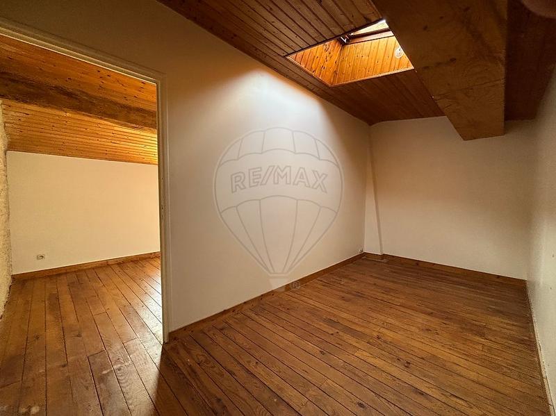 Maison - 163 m² - 2 pièces