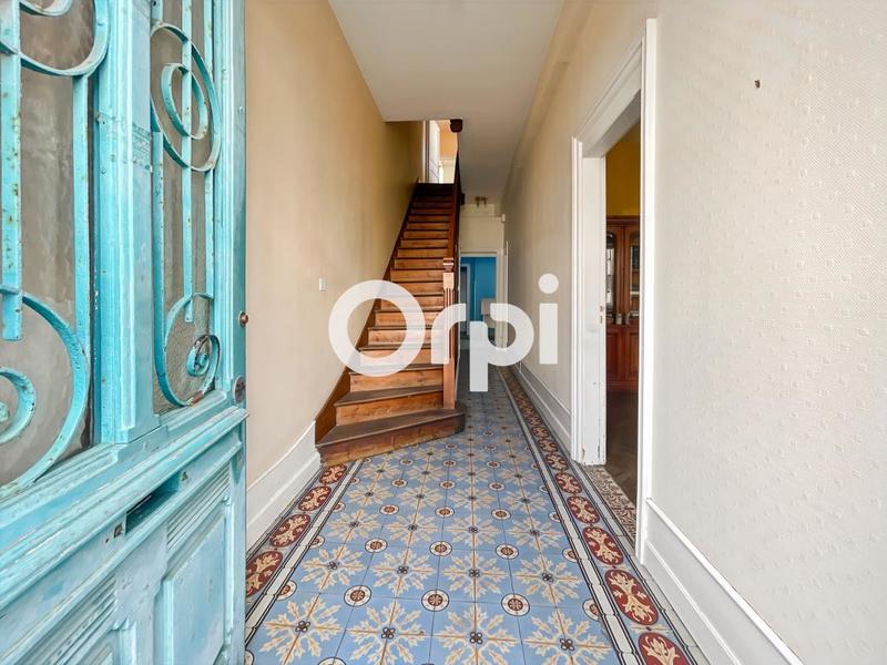 Maison - 187 m² - 6 pièces