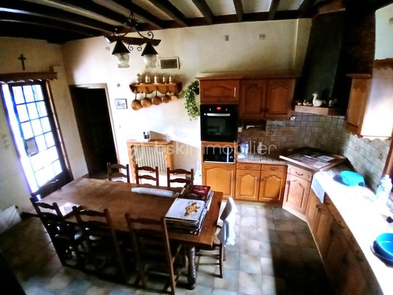 Maison - 92 m² - 7 pièces