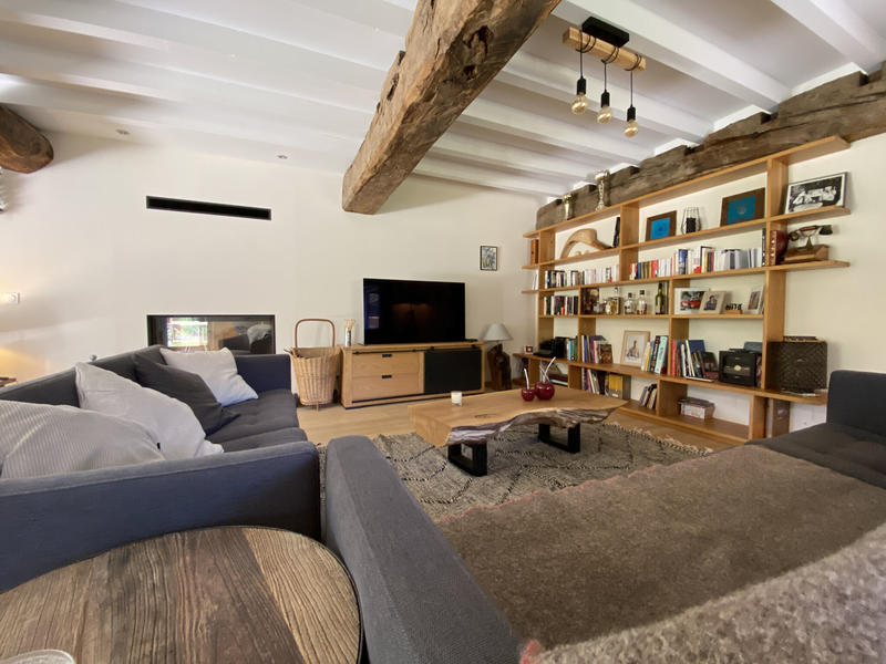 Maison - 245 m² - 5 pièces