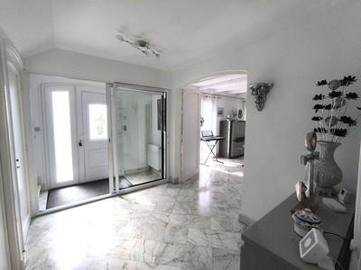 Maison bourgeoise - 230 m² - 9 pièces