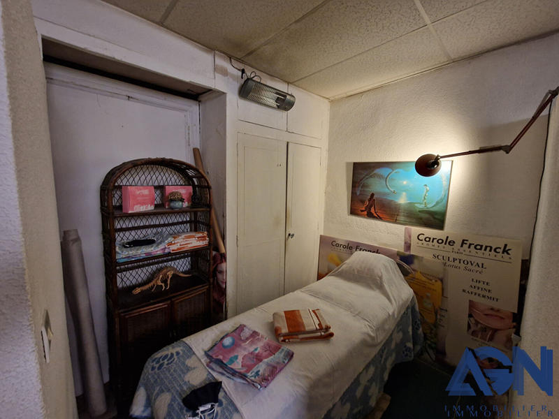 Fonds de commerce - Magasins - 69 m²