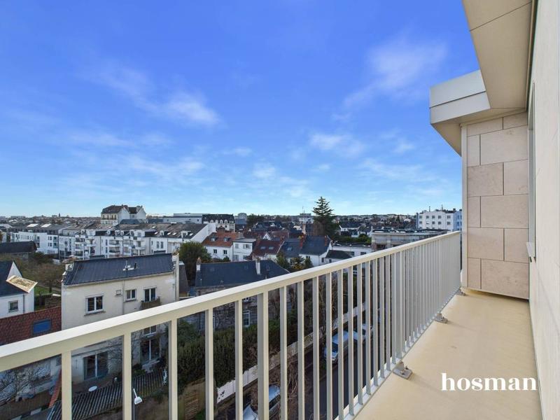 Appartement - 126 m² - 6 pièces