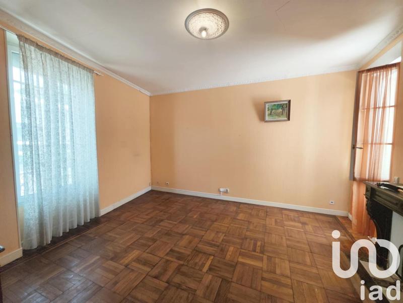 Maison - 208 m² - 8 pièces