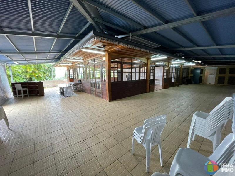 Local commercial - 316 m² - 2 pièces
