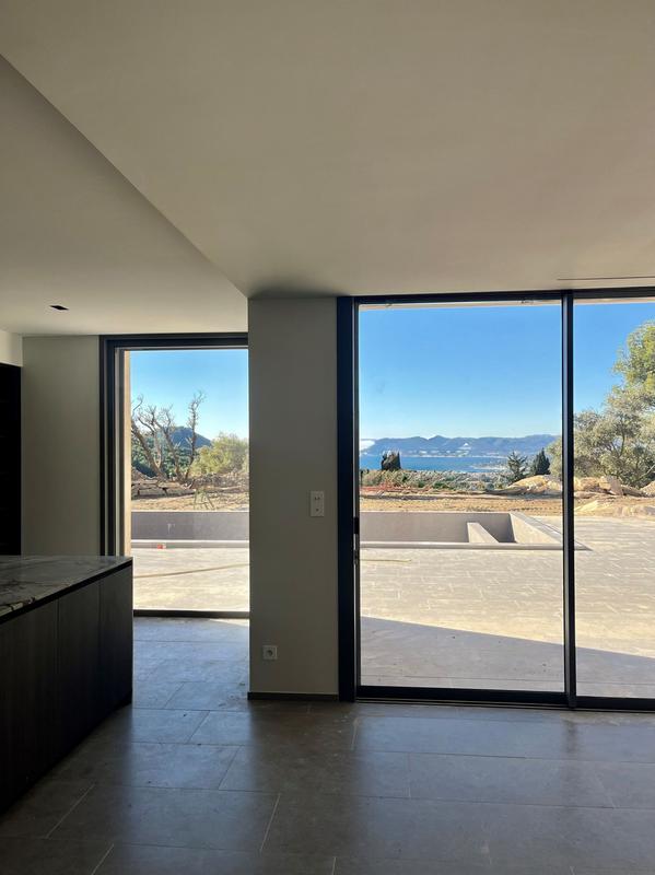 Maison - 209 m² - 6 pièces