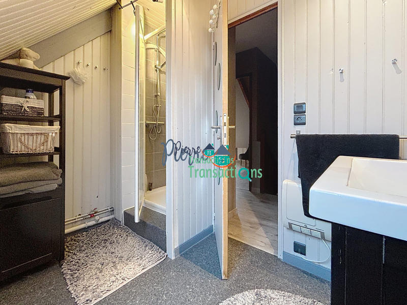 Maison - 104 m² - 5 pièces