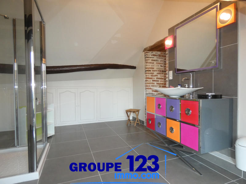 Maison - 369 m² - 9 pièces