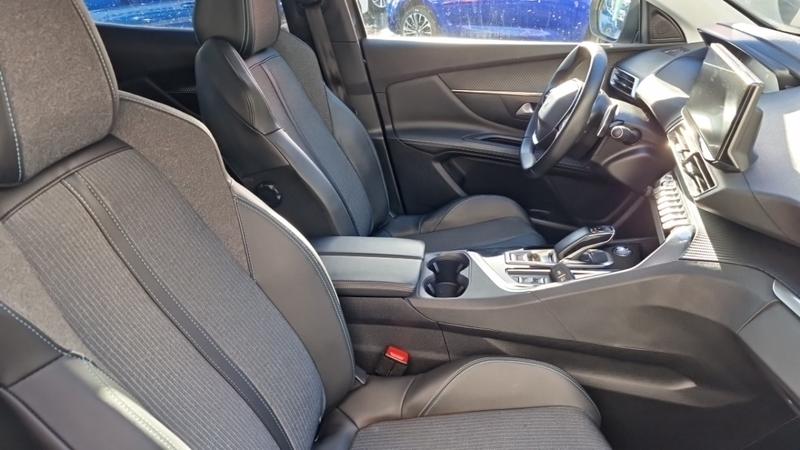 Peugeot 3008 Hybrid 225 E-Eat8 Allure