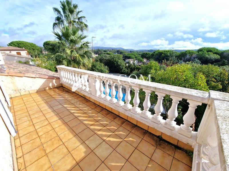 Villa - 120 m² - 5 pièces