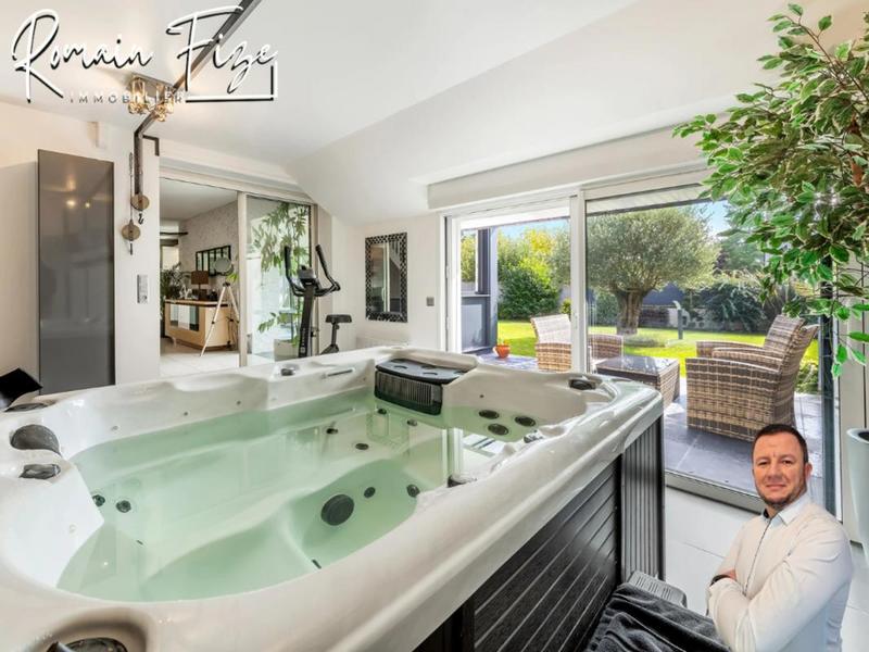 Pavillon - 173 m² - 7 pièces