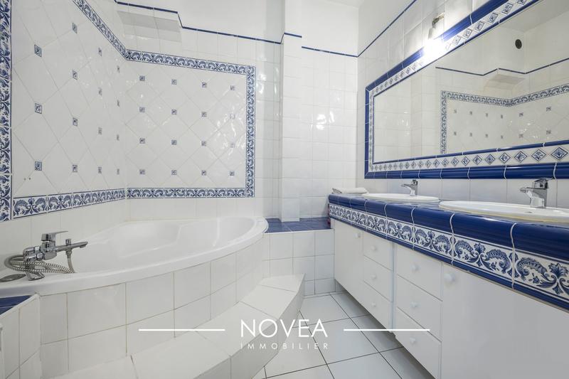 Appartement - 119 m² - 4 pièces