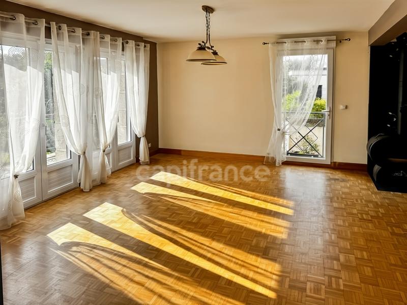 Maison - 112 m² - 6 pièces