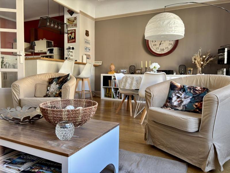 Appartement - 82 m² - 4 pièces