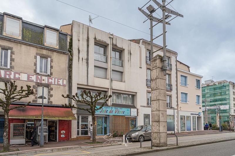 Appartement - 100 m² - 4 pièces