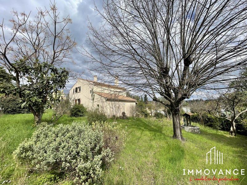 Maison traditionnelle - 158 m² - 6 pièces