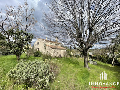 Maison traditionnelle - 158 m² - 6 pièces