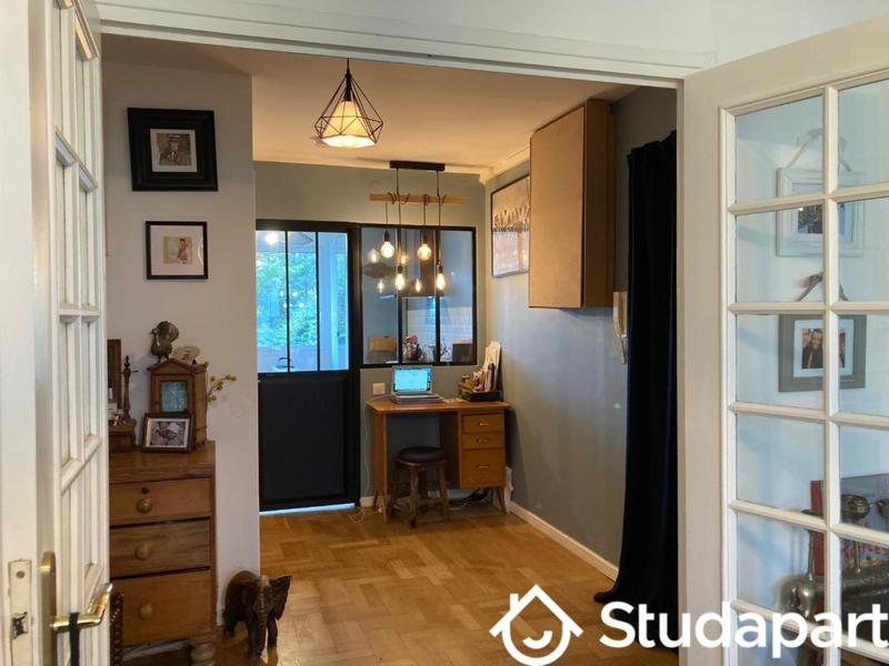 Chambre - 12 m² - 1 pièce