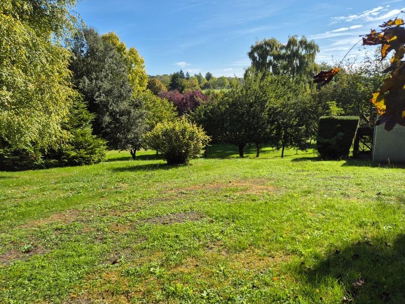 Terrain constructible - 3 000 m²