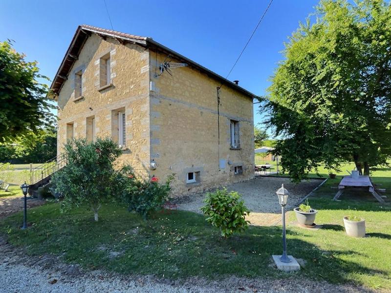 Maison - 138 m² - 5 pièces