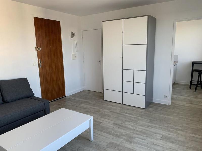 Studio - 25 m² - 1 pièce