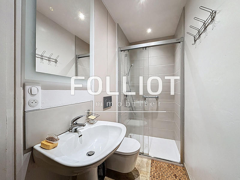 Maison - 190 m² - 8 pièces