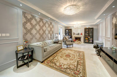 Maison - 163 m² - 5 pièces