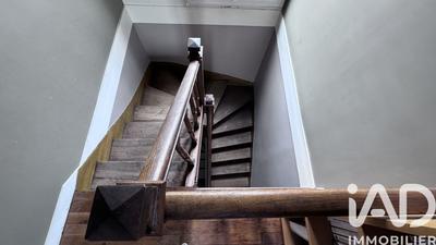 Maison - 185 m² - 7 pièces