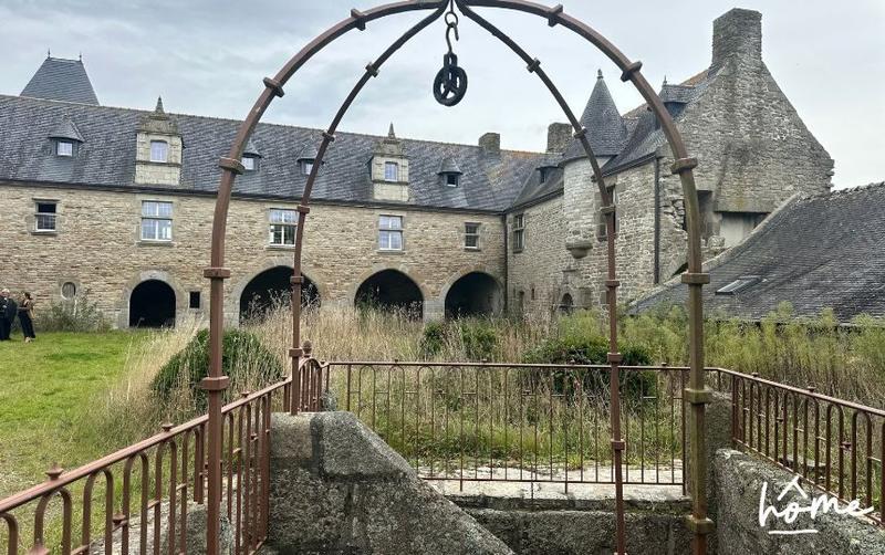 Manoir - 1 600 m² - 30 pièces