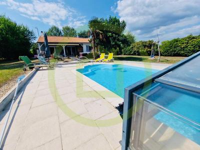 Maison - 100 m² - 6 pièces