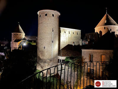 Maison - 420 m² - 13 pièces