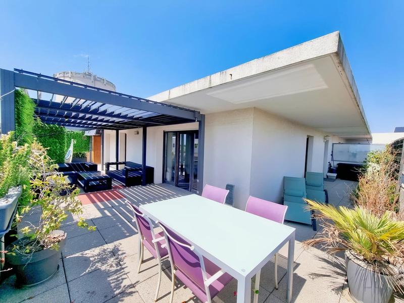 Appartement - 92 m² - 4 pièces