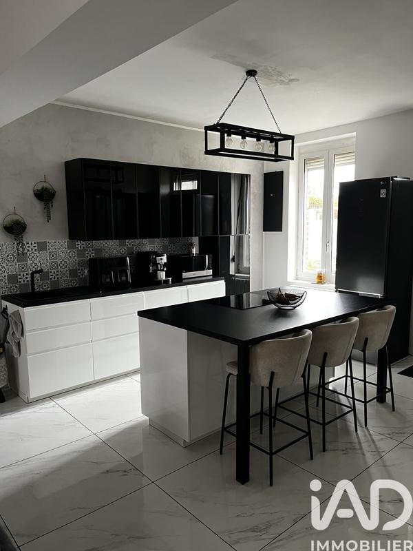 Maison - 91 m² - 4 pièces