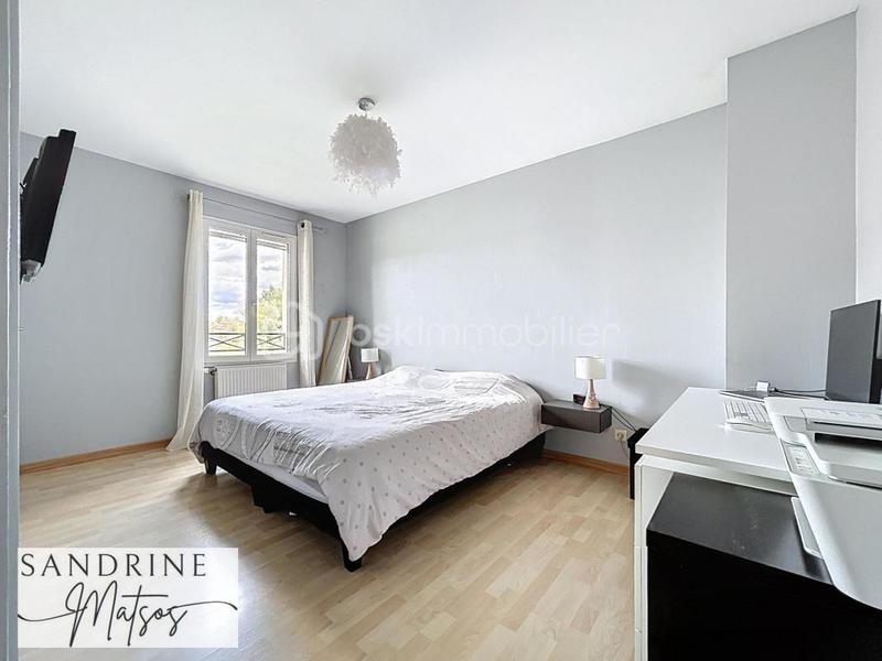 Maison - 107 m² - 5 pièces