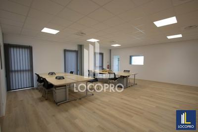 Bureau - 136 m²