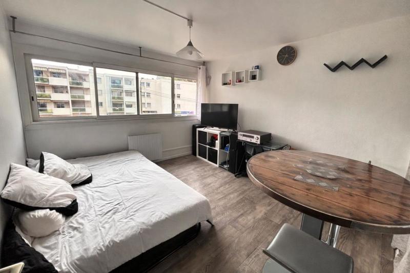 Studio - 18 m² - 1 pièce