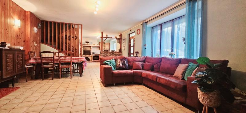 Maison - 163 m² - 7 pièces