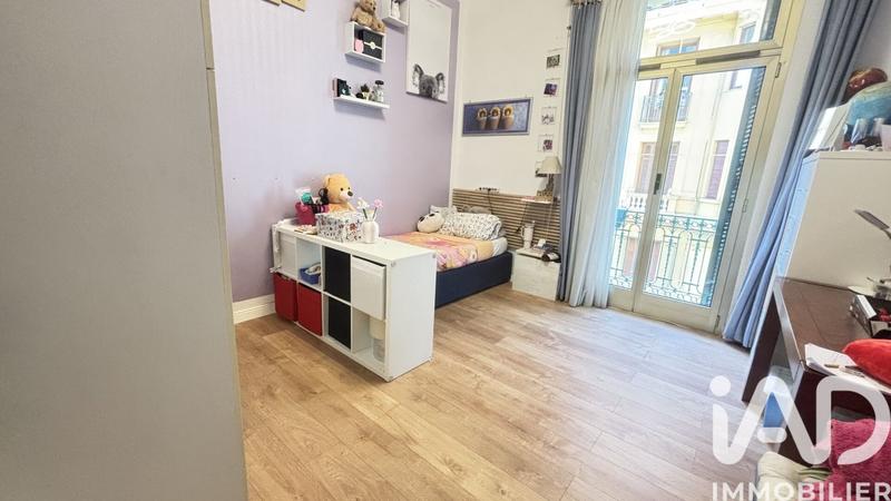 Appartement - 86 m² - 4 pièces