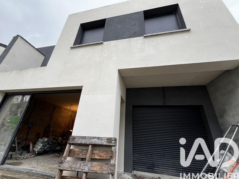 Maison - 80 m² - 5 pièces