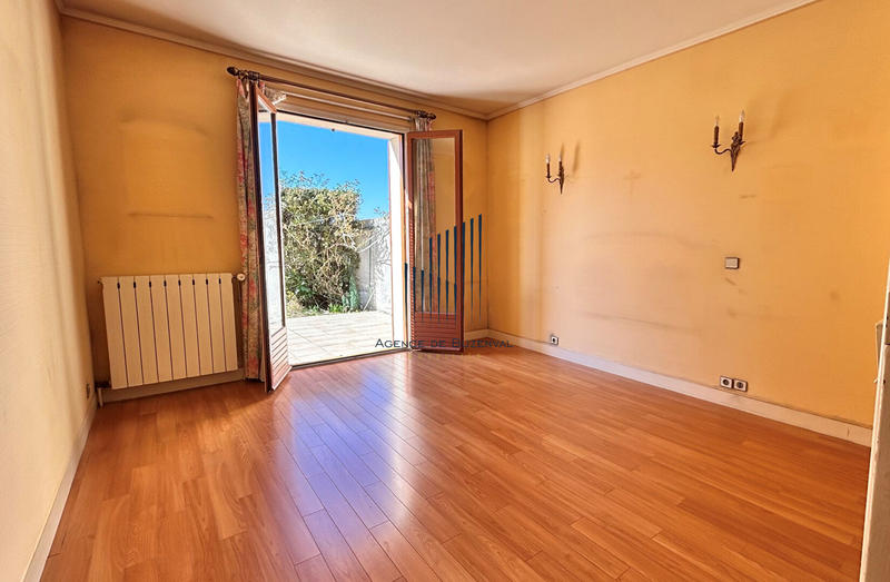 Maison - 162 m² - 8 pièces