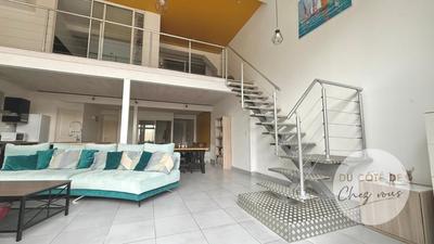 Loft - 148 m² - 5 pièces