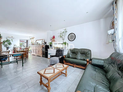 Maison - 153 m² - 6 pièces