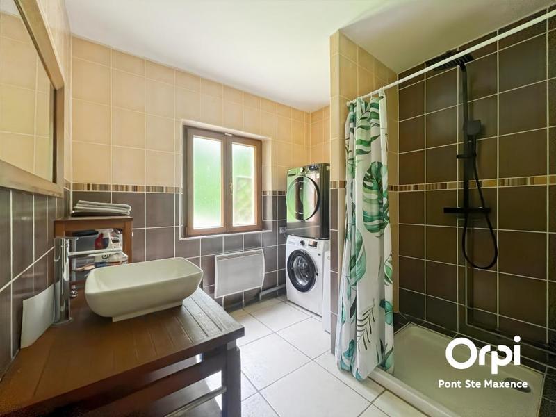 Maison - 186 m² - 6 pièces